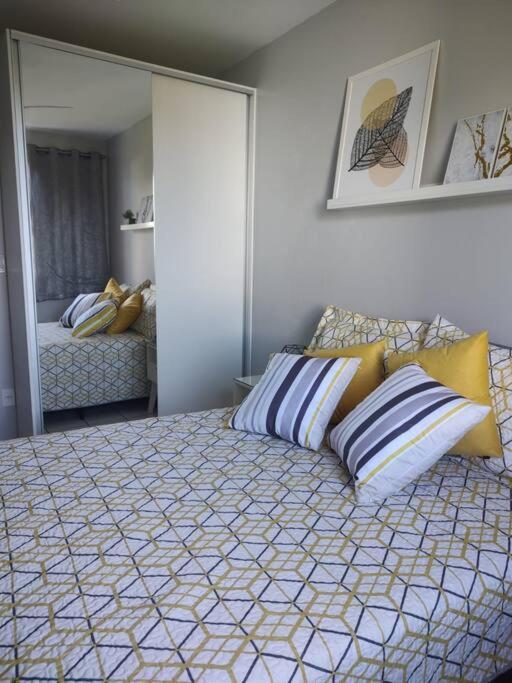 2 Apto Na Principal De Canasvieiras Apartment Florianopolis